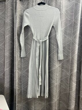 Light Gray Ribbed Knit Midi Dress with Waist Tie